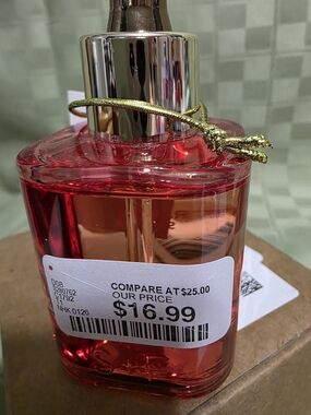 Sand & Fog Strawberry Shake Scented Body Oil